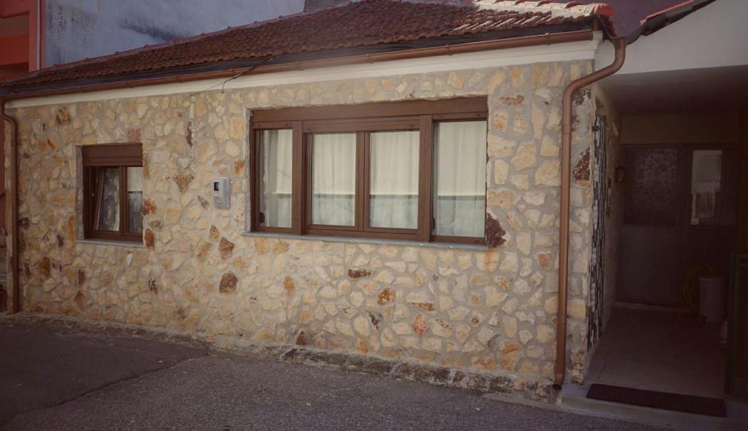 Village House Grevena Esterno foto